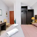 Gallery *