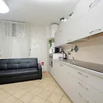 Gallery * Rom
