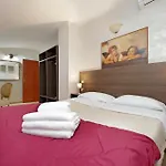Gallery Apartman Róma